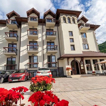 River Hotel & Spa Călimăneşti 外观 照片
